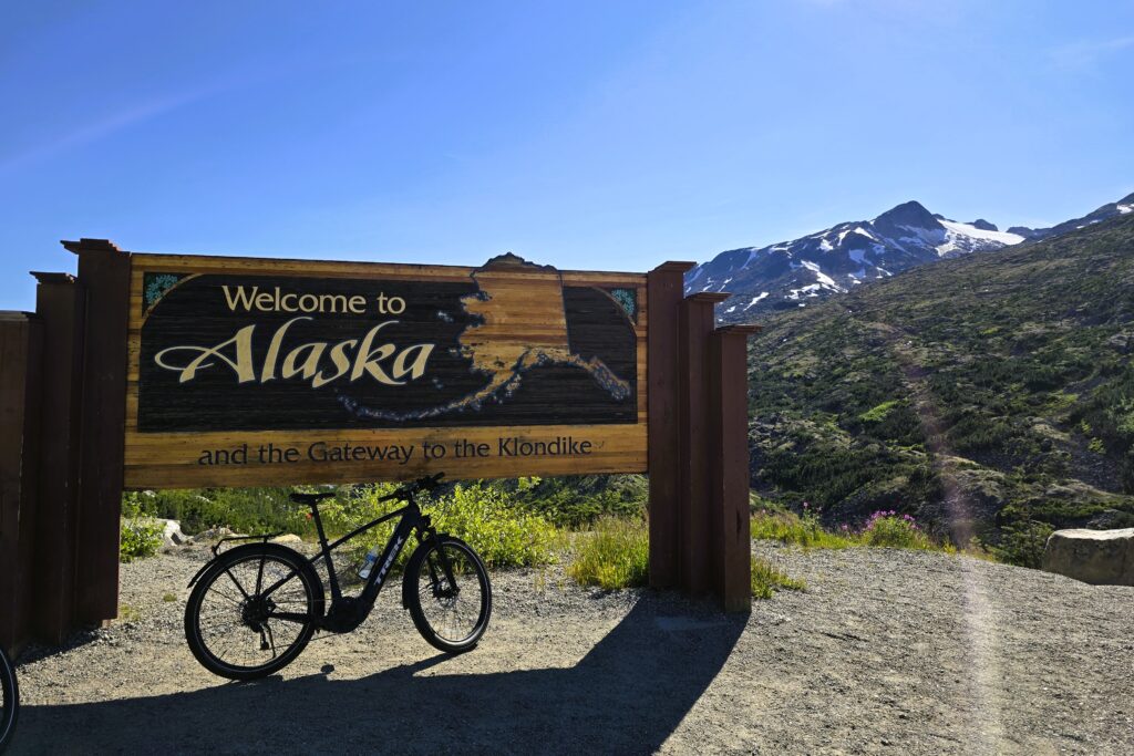 welcome to alaska sign klondike highway