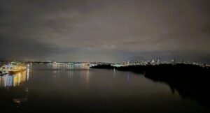 lions gate bridge vancouver skyline