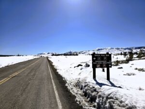bunsen peak trailhead yellowstone